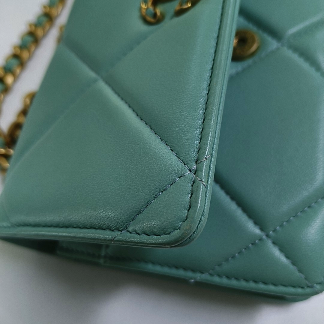 CHANEL CHANEL 19 WOC Blue Lamb Leather Quilted Chevron Shoulder Bag Golden Rhodium Hardware 31 Openings-(SKU)-953026549