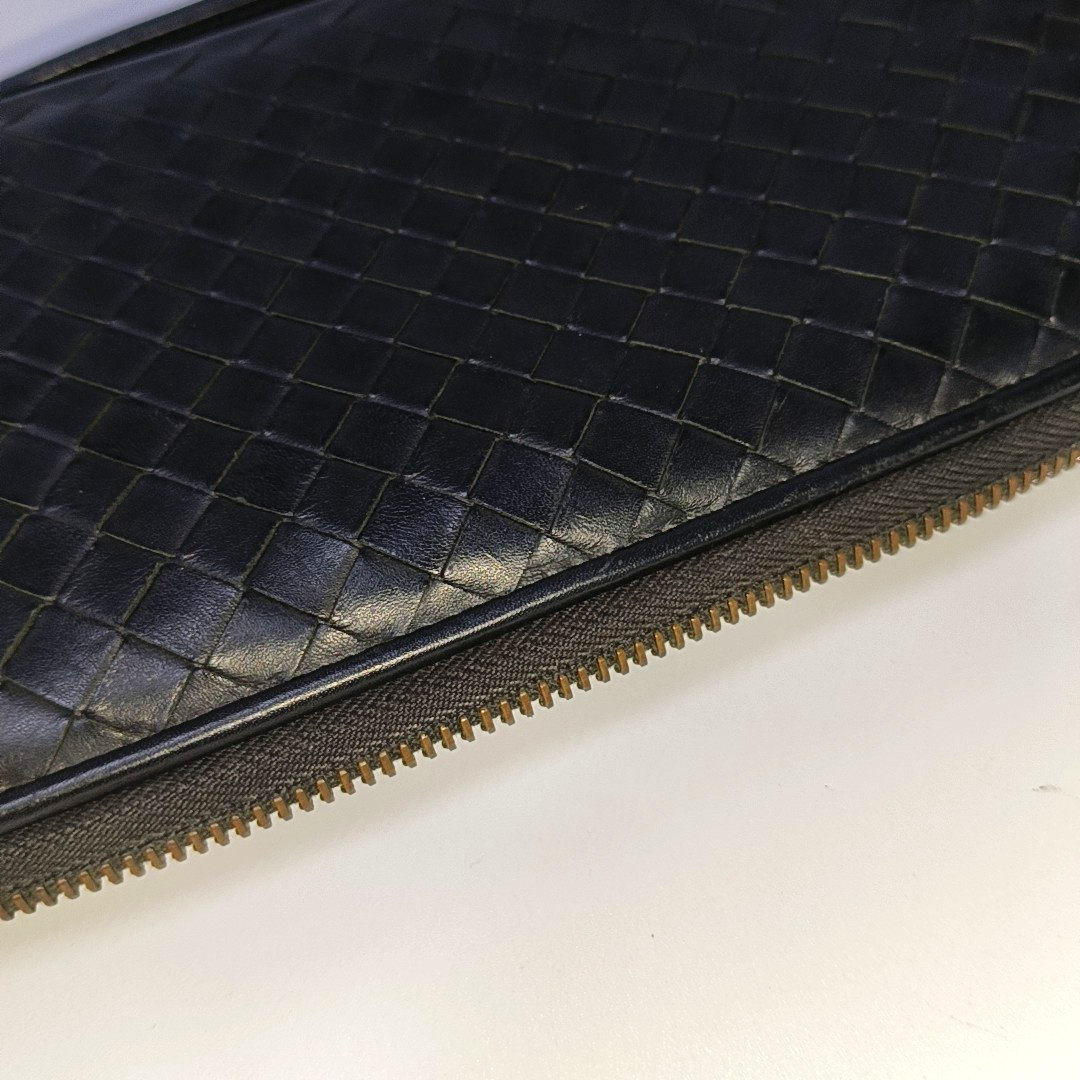 BOTTEGA VENETA Black Cowhide Woven Wallet Black hardware-(SKU)-932935096