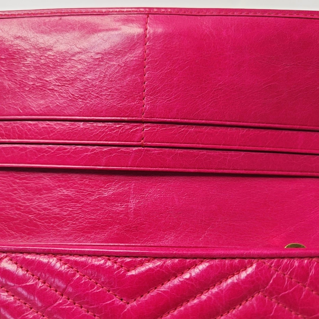 Miu Miu Miu Délice Fuchsia Cowhide Quilted Wallet Golden hardware-(SKU)-944517482
