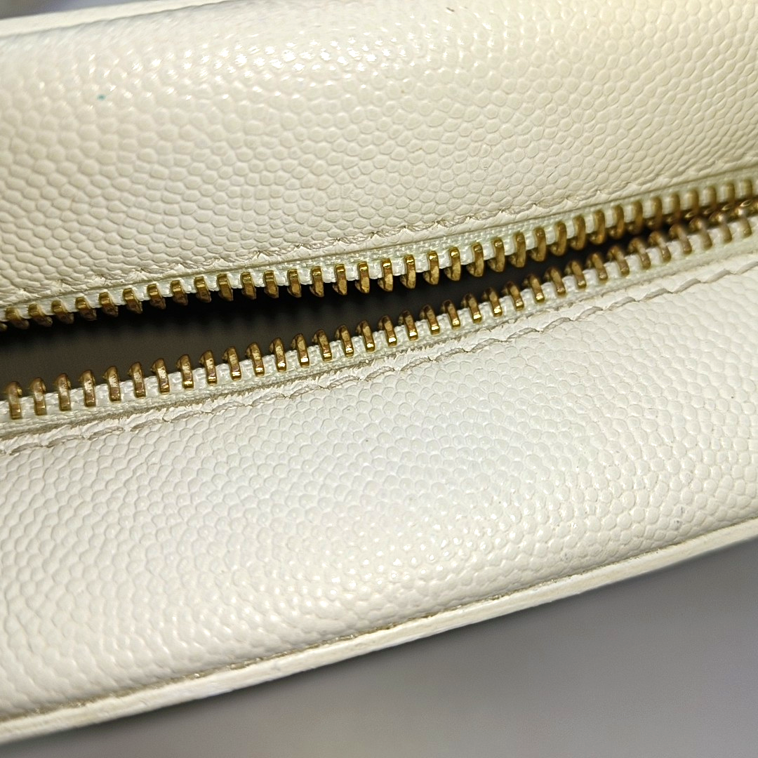FURLA White Leather Studs Shoulder Bag Golden hardware Removable shoulder strap-(SKU)-939909071