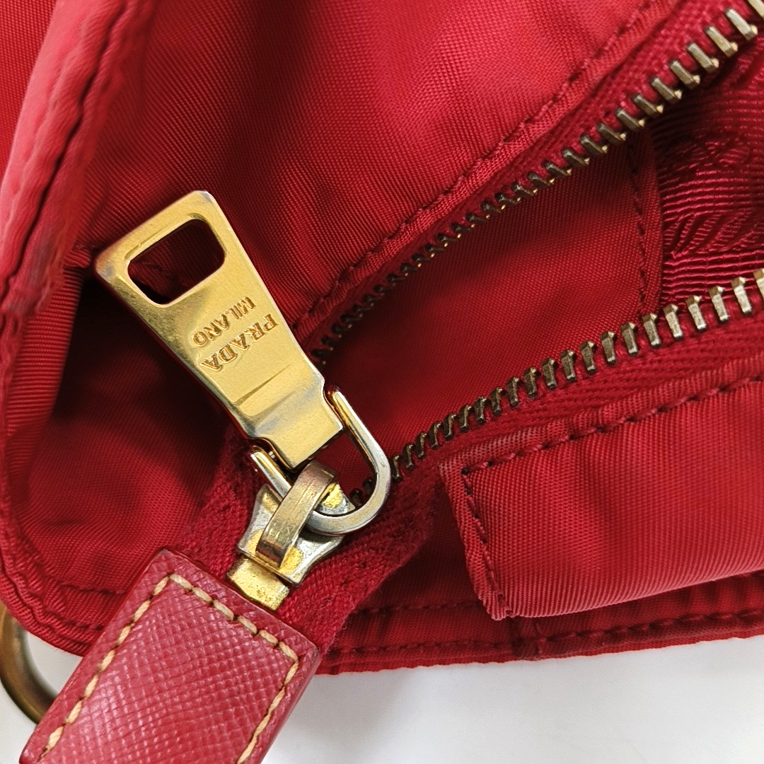 PRADA Tote bag Red Nylon Logo Single Shoulder Bag Crossbody Bag Handbag Golden hardware-(SKU)-13628648