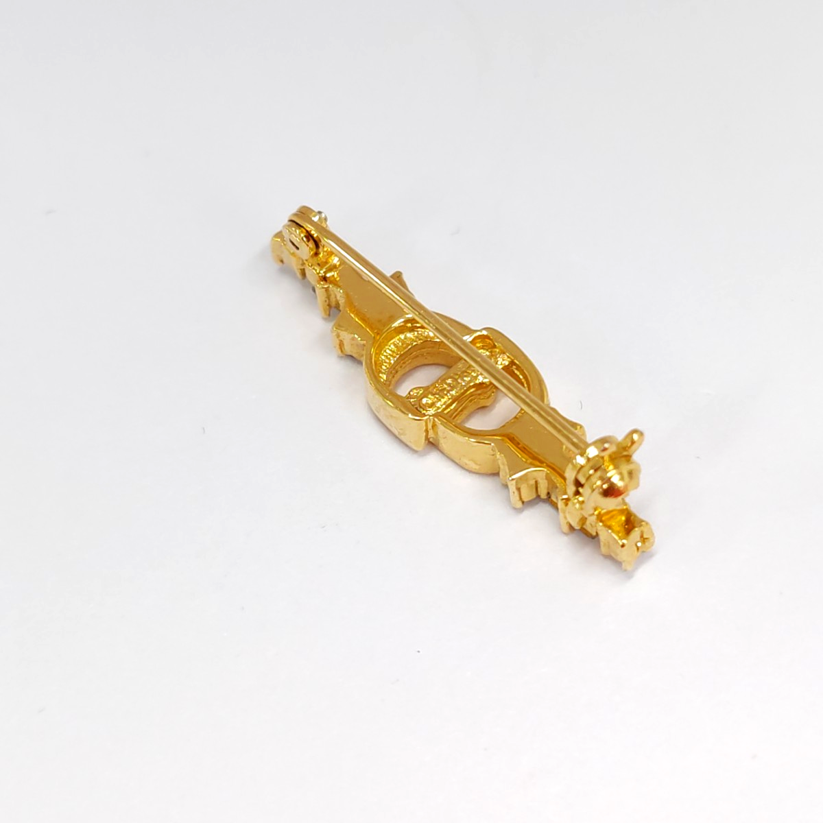 DIOR Petit CD金色合金,人造钻石镶嵌胸针-(SKU)-942848314