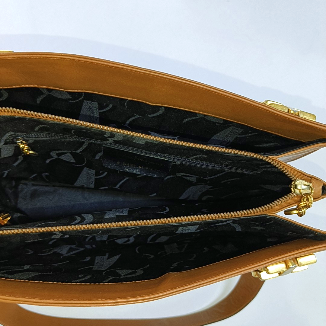 FERRAGAMO Tote bag Brown Cowhide Single Shoulder Bag Tote Golden hardware-(SKU)-941975755