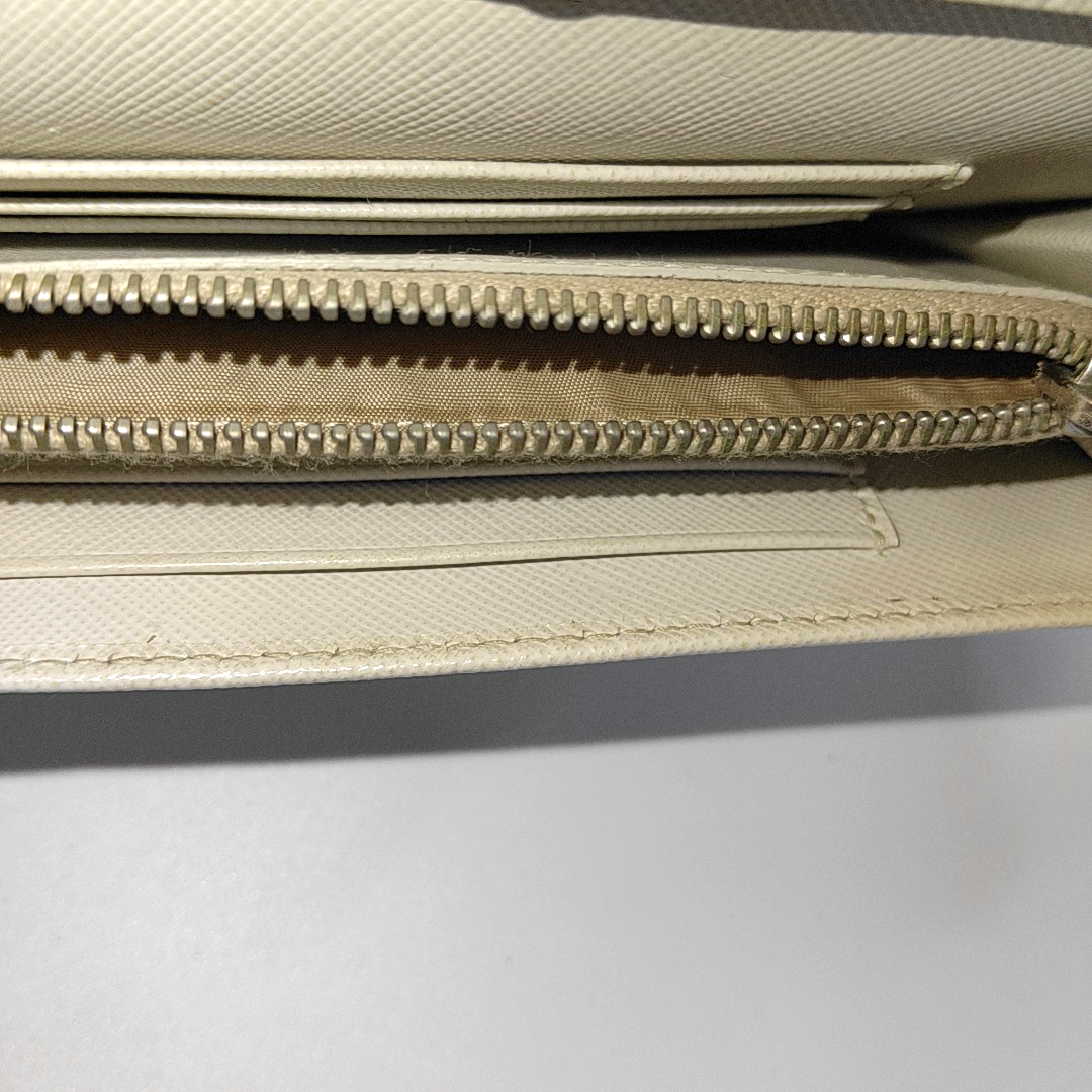 PRADA White Cowhide Crisscross Studs Single Shoulder Bag Crossbody Bag Silver Hardware Removable shoulder strap-(SKU)-935053572