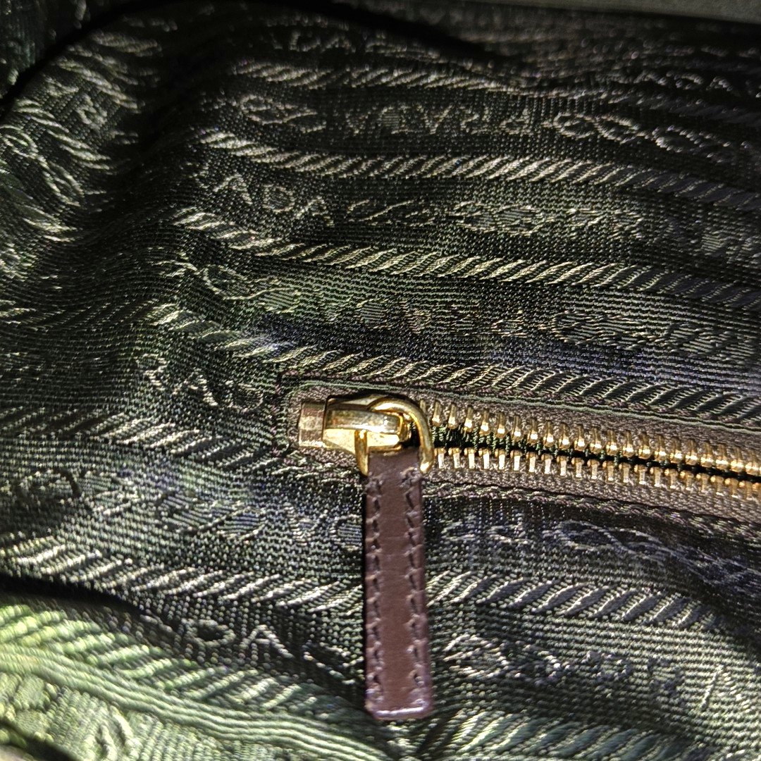 PRADA Tote bag Khaki Leather Logo Handbag Golden hardware-(SKU)-937766784