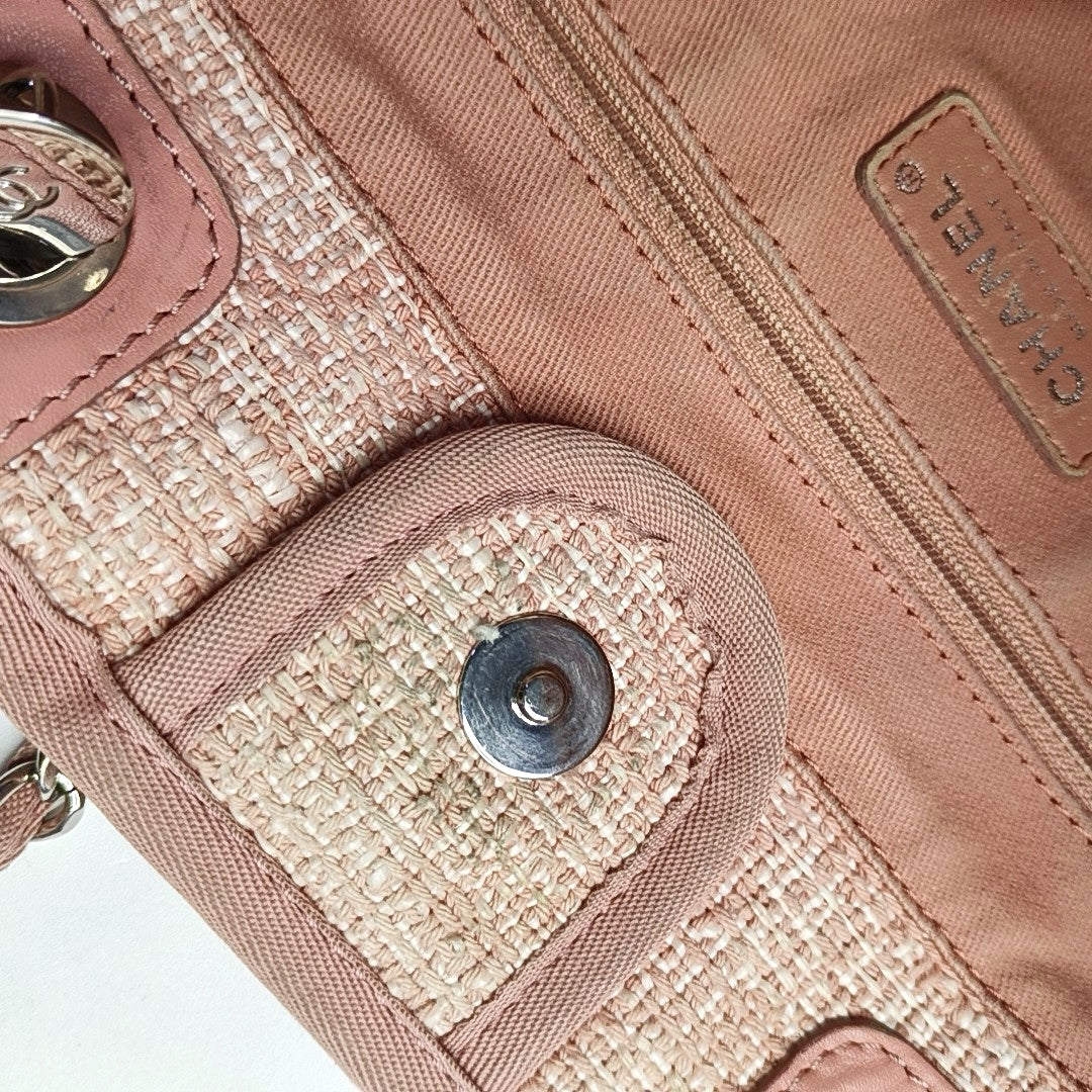 CHANEL DEAUVILLE Small Pink Canvas Shoulder Bag with Silver Hardware, 25 Clasps-(SKU)-969333382