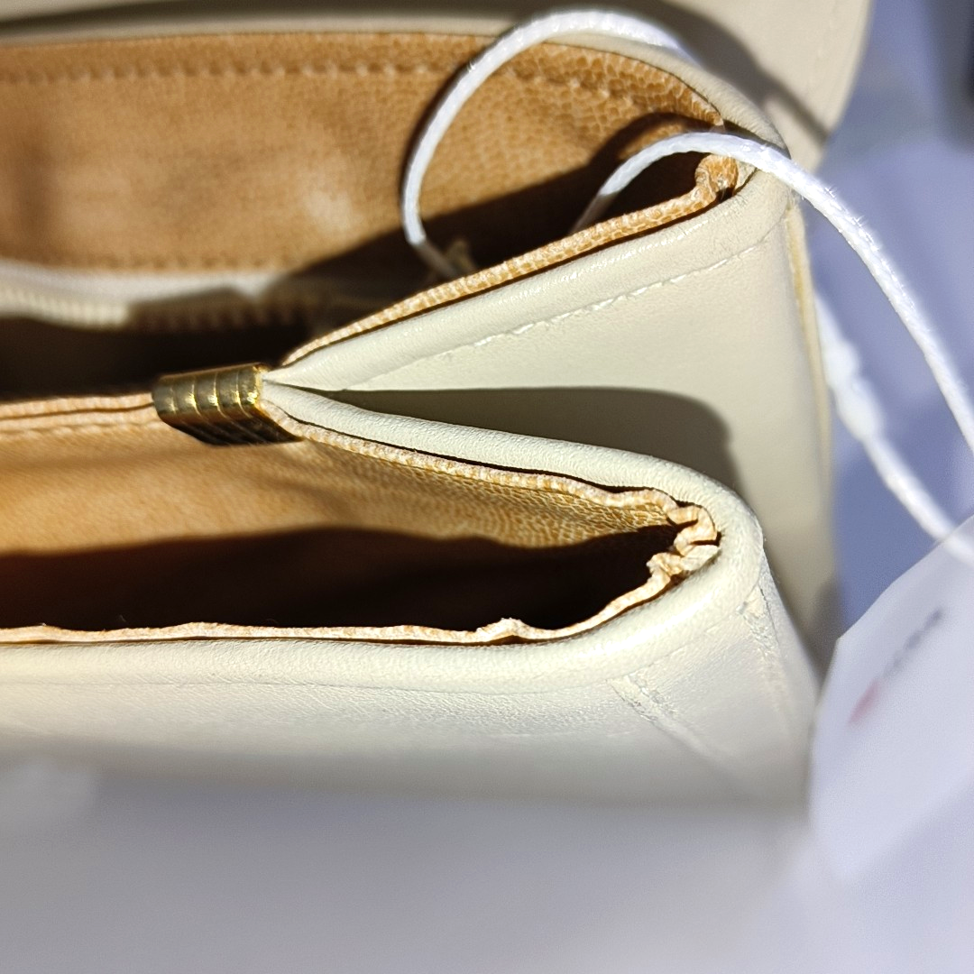 CELINE Beige Cowhide Triumph Crossbody Shoulder Bag Golden hardware Removable shoulder strap-(SKU)-935277558