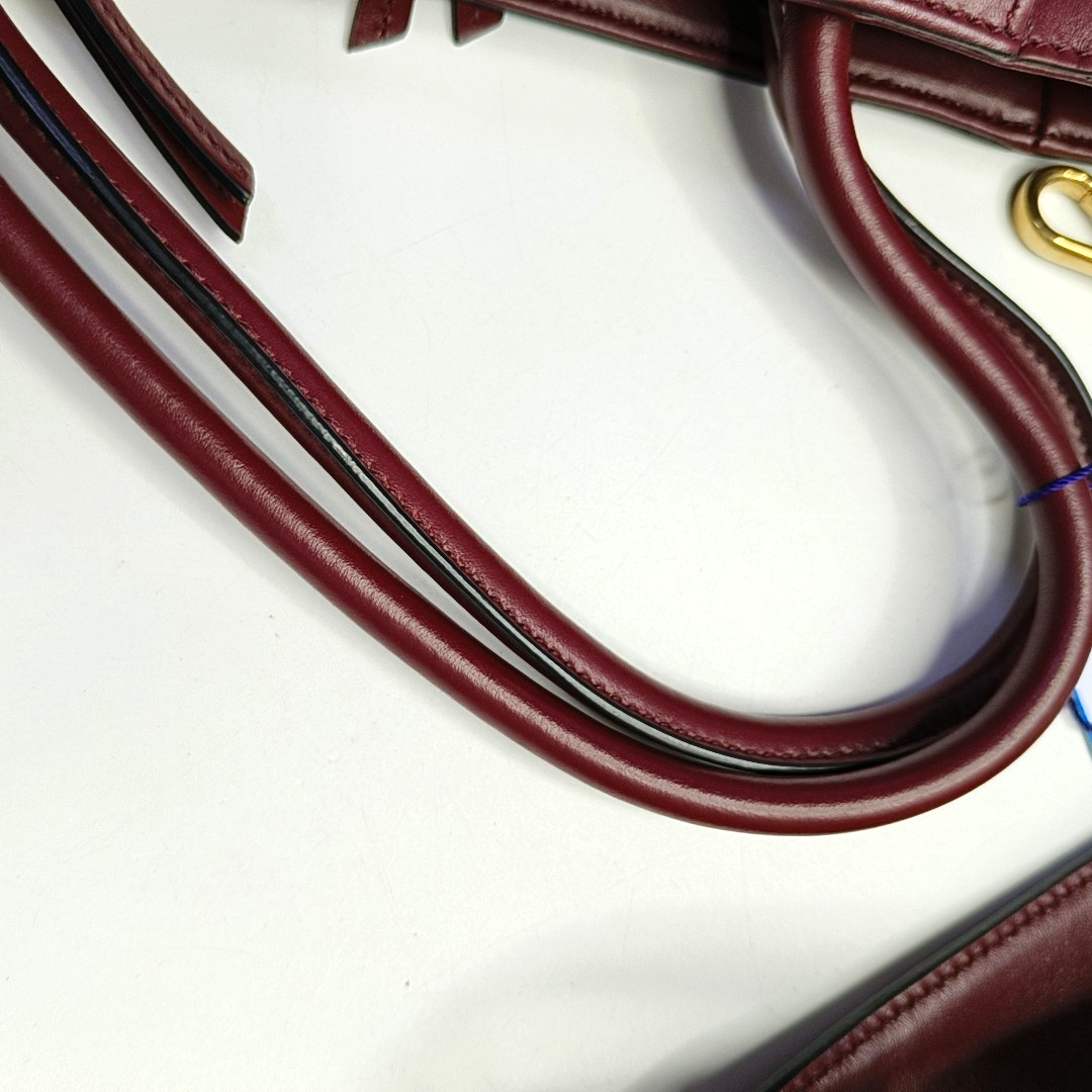 Miu Miu Burgundy leather handbag, single shoulder bag Golden hardware Removable shoulder strap-(SKU)-949081414