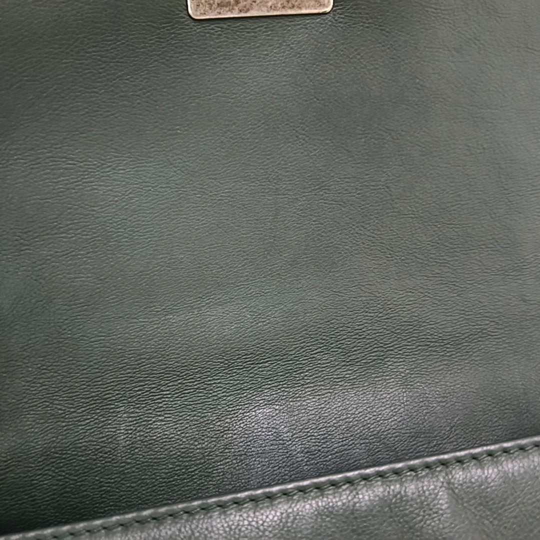 CHANEL BOY CHANEL Medium Dark Green Calfskin Leather Diamond Quilted Monogram Crossbody Shoulder Bag Rhodium Hardware 18 Clasp Removable Shoulder Strap-(SKU)-966239983