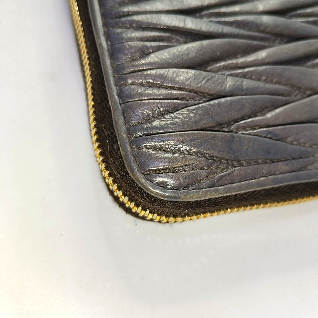 Miu Miu Matelassé Grey Lamb Skin Quilted Crossbody Bag-(SKU)-950467025