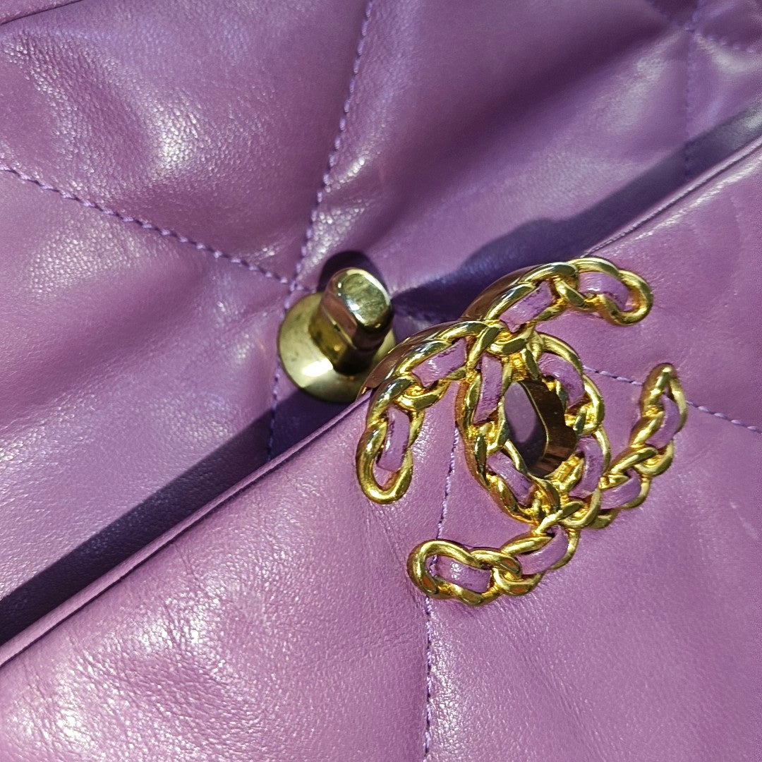 CHANEL CHANEL 19 Small Pastel Pink Lamb Leather Quilted Stitch Shoulder Bag Crossbody Bag Gold Silver Rhodium Hardware 30 Clasp-(SKU)-966023711