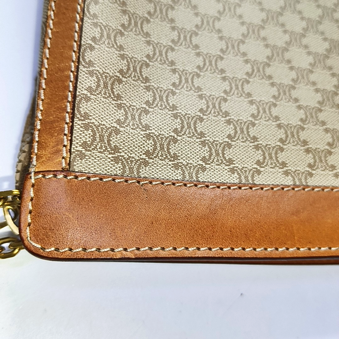 CELINE MACADAM CLUTCHES Beige Coated Canvas Triumph Handbag Brown Hardware-(SKU)-951569152