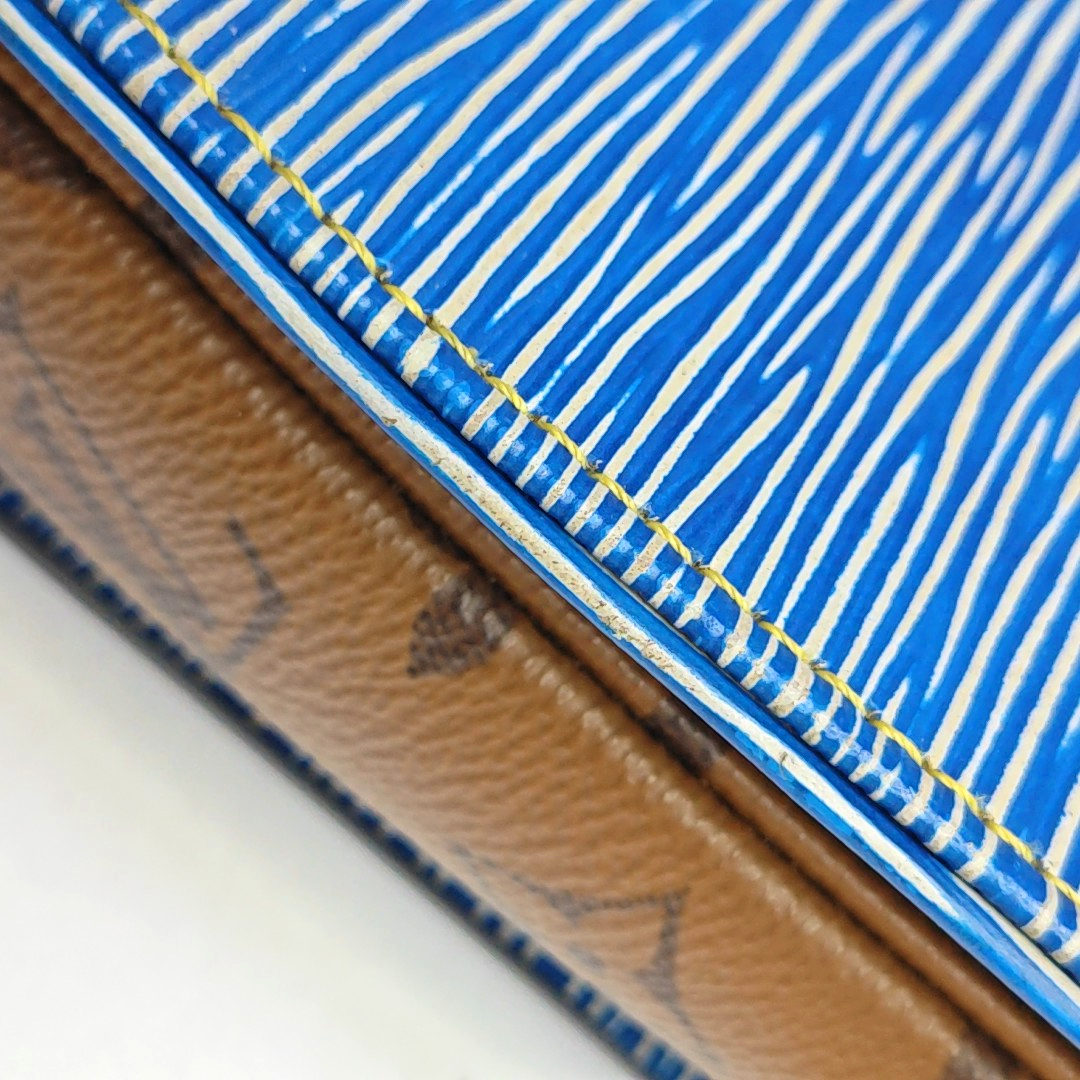 LOUIS VUITTON MÉTIS Medium Blue EPI Calfskin Water Ripple Messenger Bag with Gold Hardware and Detachable Strap-(SKU)-946768387