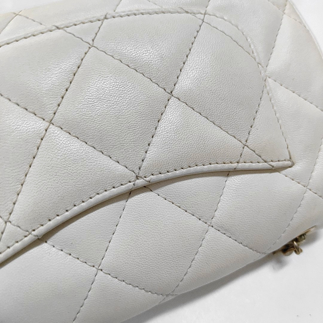 CHANEL CLASSIC FLAP Mini White Lamb Skin Quilted Crossbody Shoulder Bag with Gold Hardware-(SKU)-967034781
