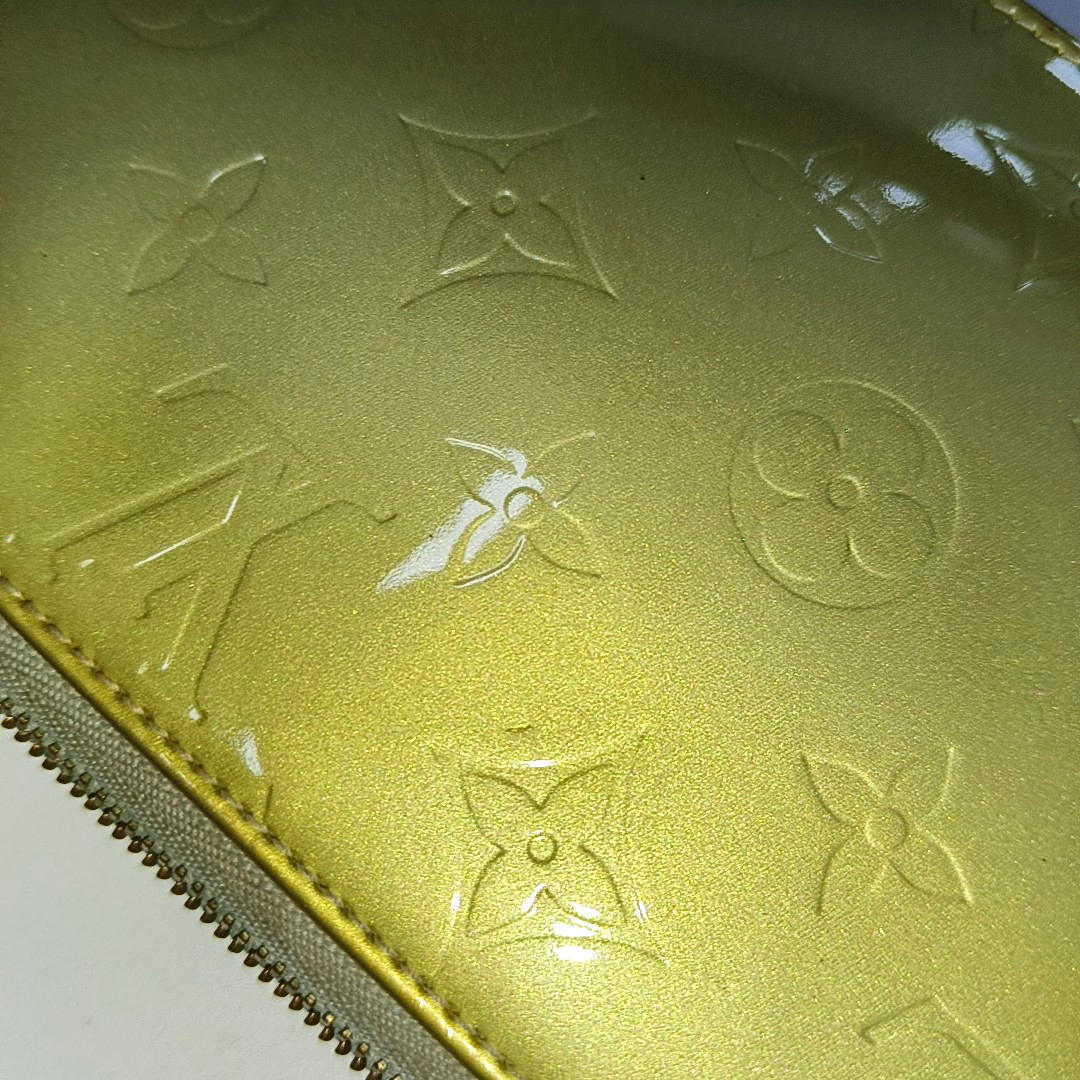 LOUIS VUITTON LEXINGTON Light Green Cowhide Monogrammed Crumpled Shoulder Bag Single Shoulder Bag Golden hardware Removable shoulder strap-(SKU)-939883232