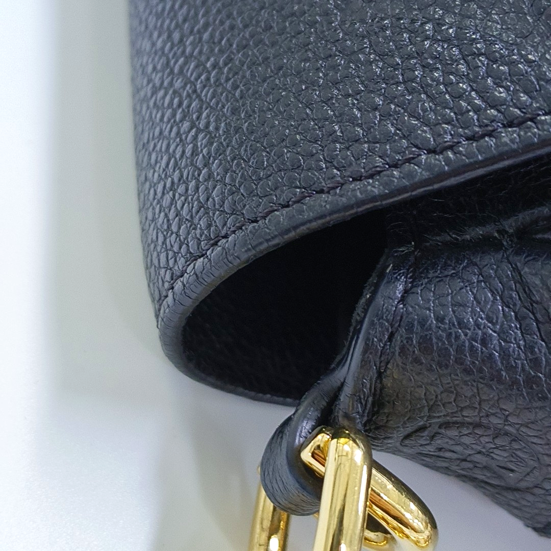 LOUIS VUITTON FAVORITE Black Leather Embossed Shoulder Bag Crossbody Bag 2 Detachable Straps Gold Hardware-(SKU)-963594020