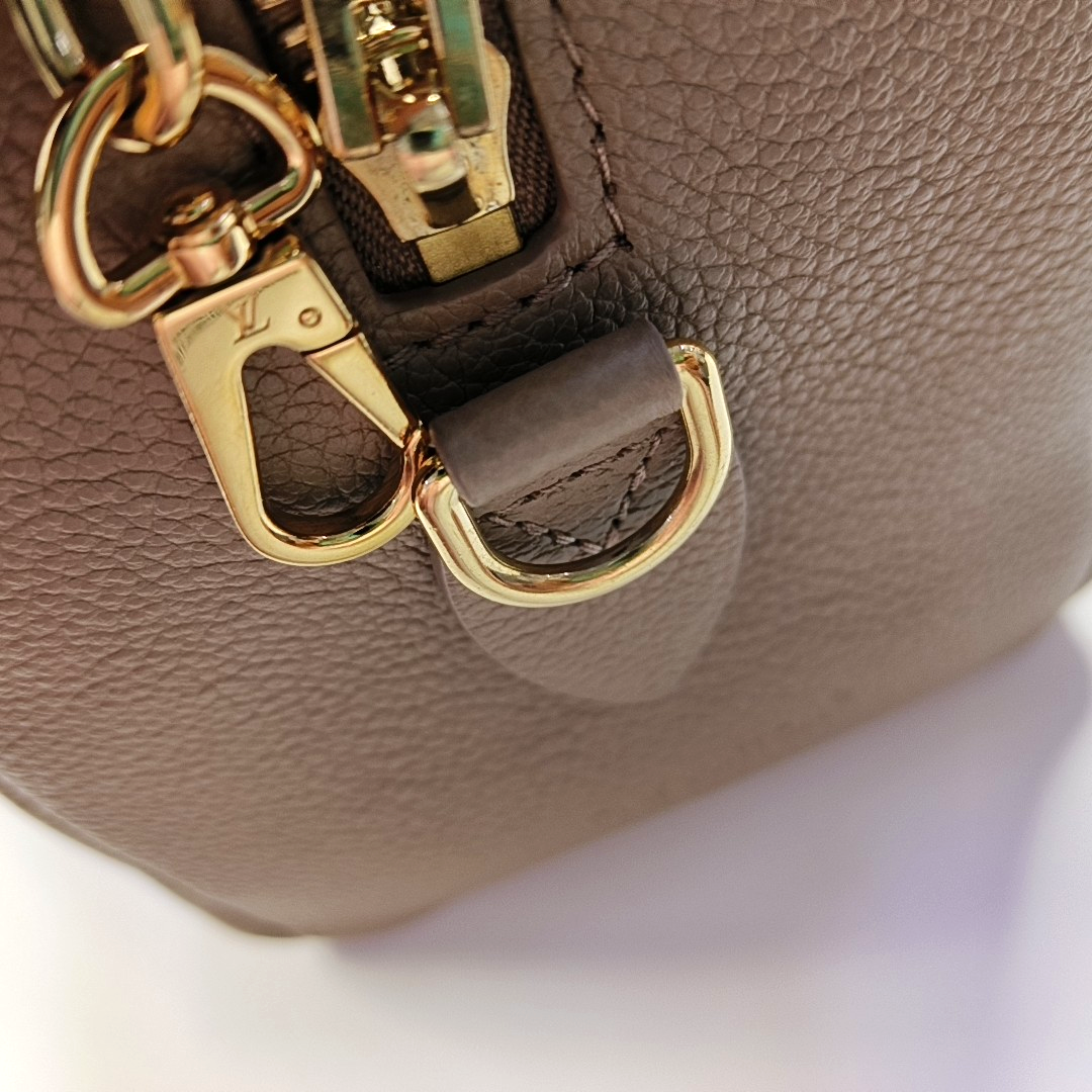 LOUIS VUITTON SPEEDY 20 Elephant Grey Leather Monogram Boston Bag with Gold Hardware, Detachable Strap-(SKU)-963649012