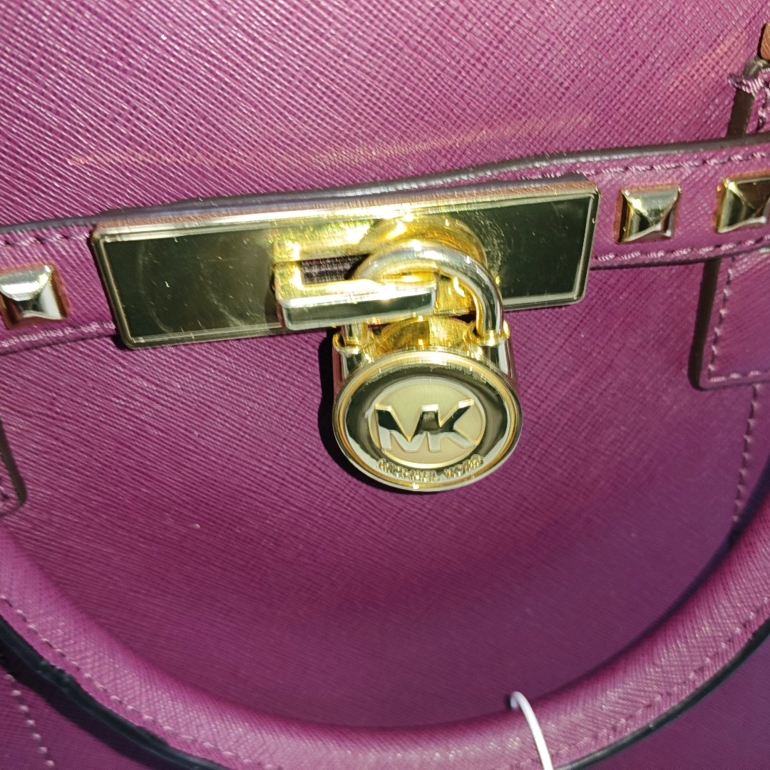 MICHAEL KORS Hamilton Fuchsia Red Calfskin Studs Single Shoulder Crossbody Bag Golden hardware Removable shoulder strap-(SKU)-939155071