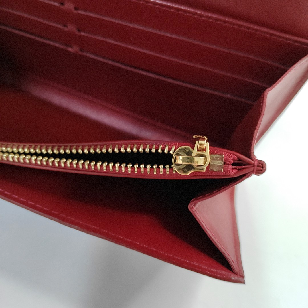 LOUIS VUITTON PORTE MONNAIE Red patent leather embossed wallet Golden hardware-(SKU)-954356366