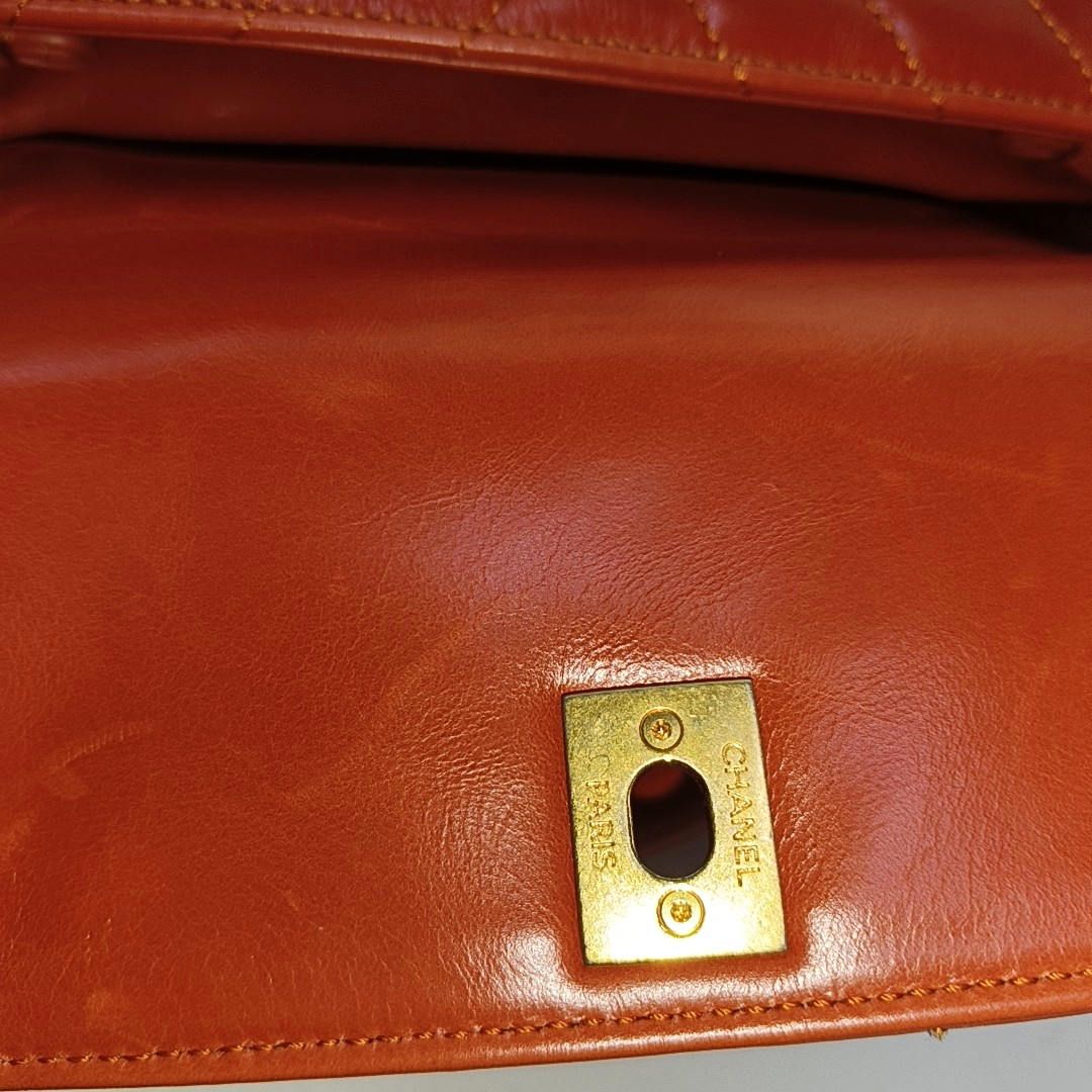 CHANEL COCO HANDLE Orange Calfskin Quilted V-Shape Bag with Golden Hardware, 24K, Detachable Strap-(SKU)-963432693