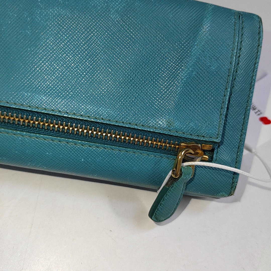 PRADA Fold Wallet浅蓝色皮革徽标,十字纹钱包-(SKU)-942554467