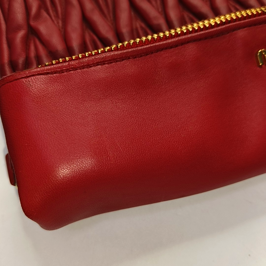 Miu Miu Red Sheepskin Quilted Clutch Bag Handbag Single Shoulder Bag Golden hardware-(SKU)-957691909