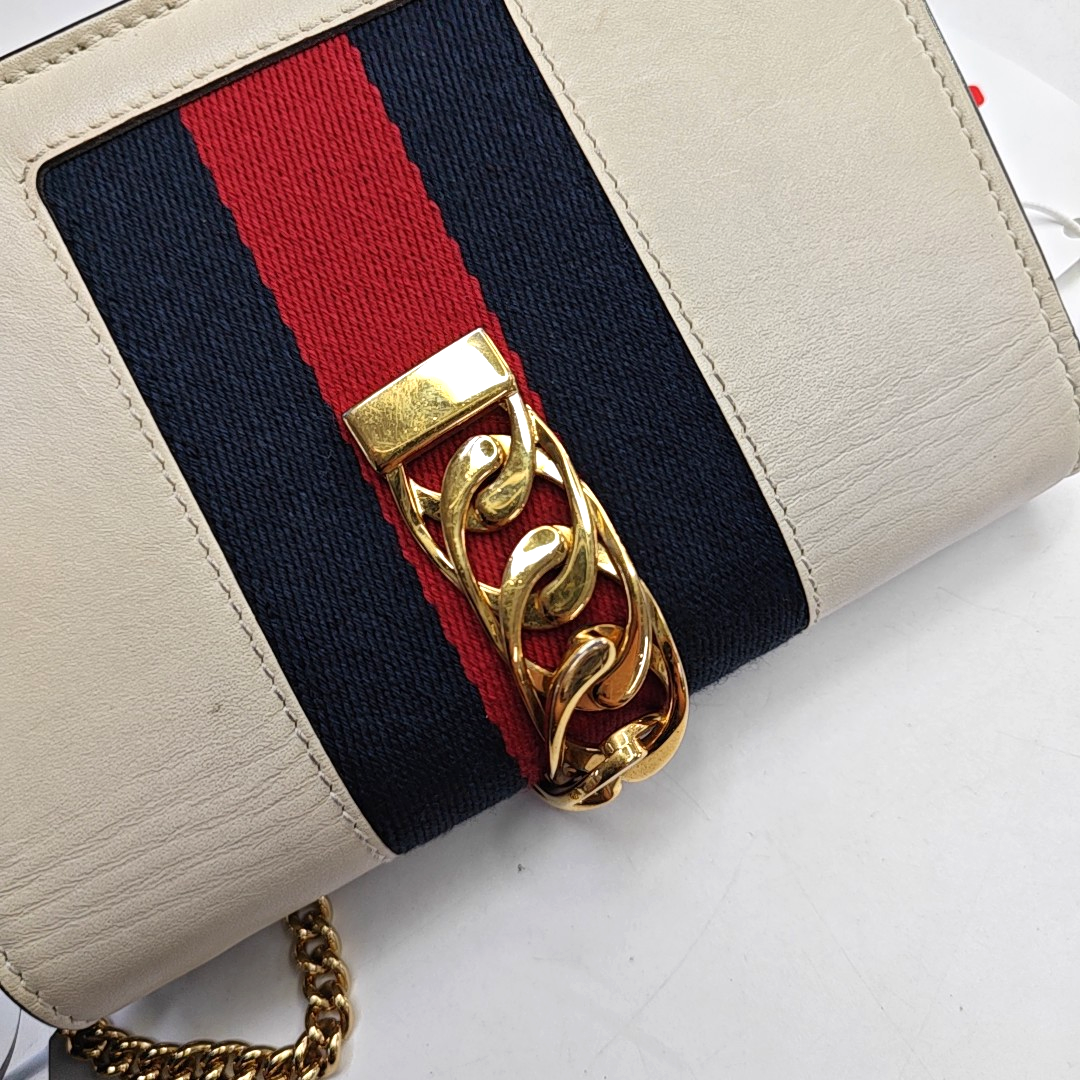 GUCCI Sylvie Super mini White Cowhide Stripe Strap Serbia Single Shoulder Bag Tote Golden hardware Removable shoulder strap-(SKU)-948580042