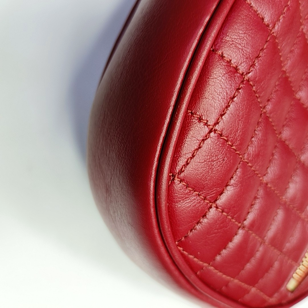 CELINE C CHARM Small size Red Leather Quilted Shoulder Bag Golden hardware-(SKU)-950436604