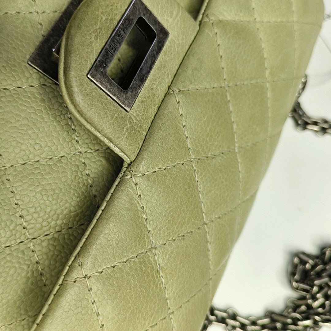CHANEL 2.55 Green Calfskin Quilted Diamond Stitch Single Shoulder Bag Silver Hardware 17 Clasp-(SKU)-968981513