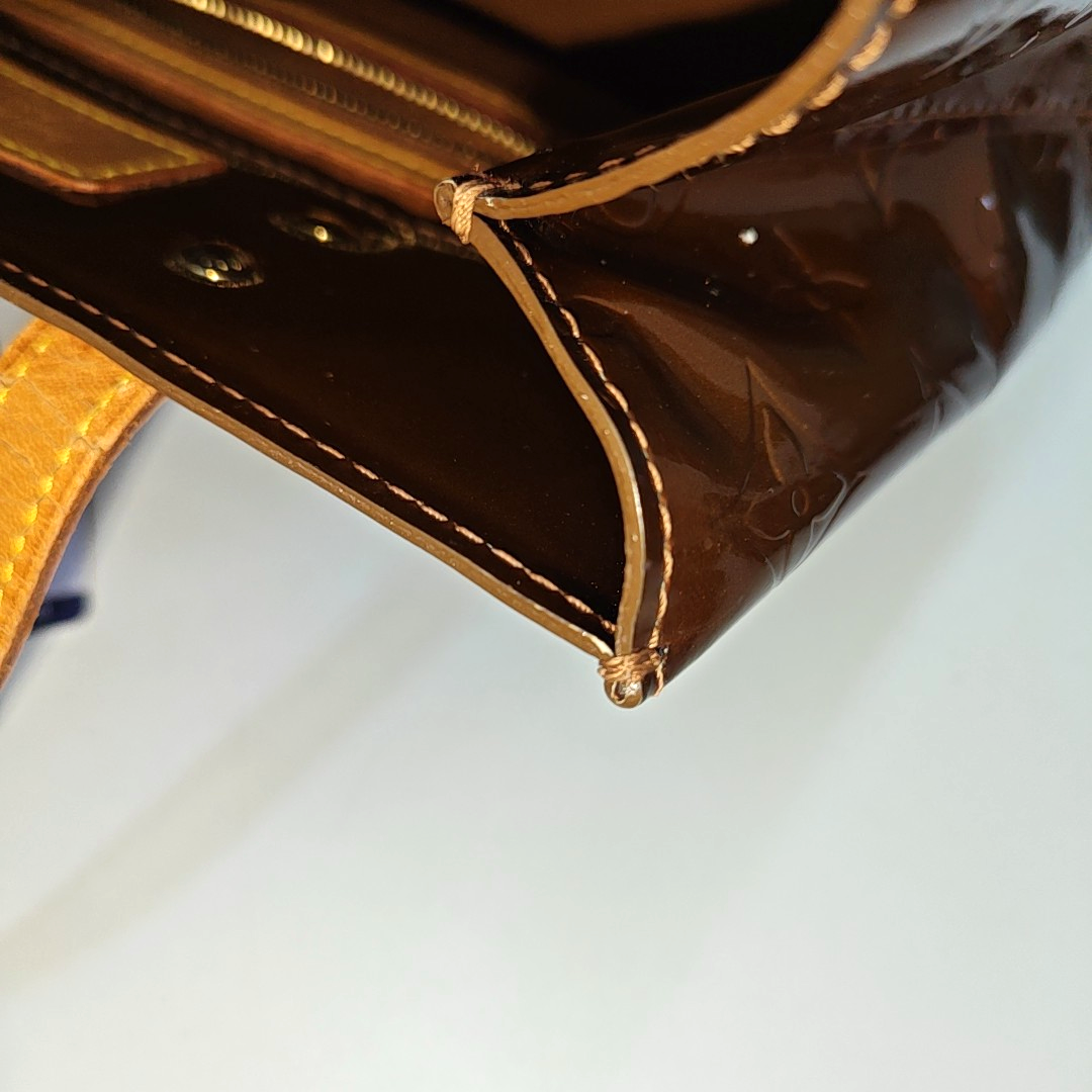 LOUIS VUITTON READE Small size Brown Patent Leather Embossed Handbag Golden hardware-(SKU)-936181874