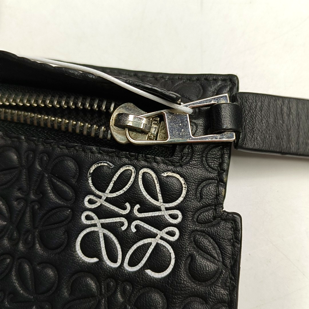 LOEWE T Pouch Black Cowhide Textured Monogrammed Coin Purse Silver Hardware-(SKU)-957345146