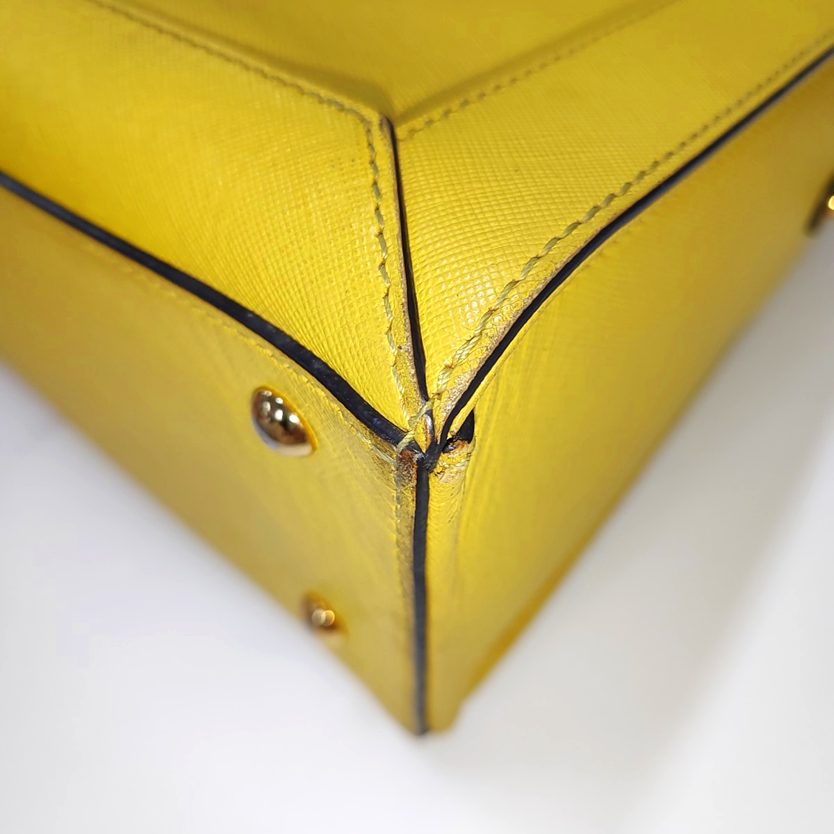 MCM NUOVO Yellow Leather Sling Shoulder Bag Golden hardware Removable shoulder strap-(SKU)-940313912