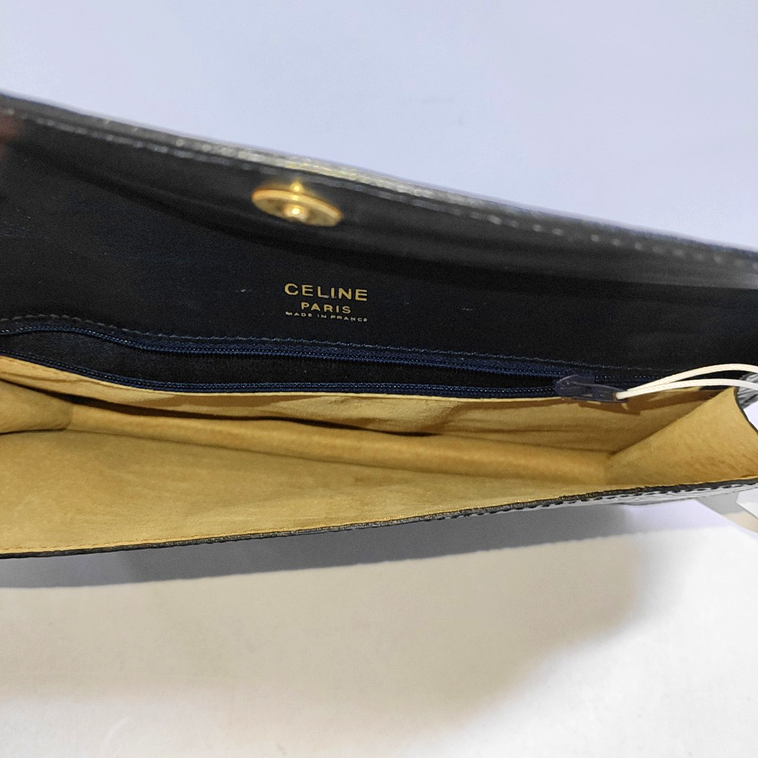 CELINE Black cowhide Arc de Triomphe crocodile-pattern clutch Golden hardware-(SKU)-941957231