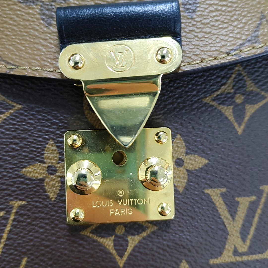 LOUIS VUITTON CAMERA BOX Brown Coated Canvas Monogram Shoulder Bag with Gold Hardware, Detachable Strap-(SKU)-952720692