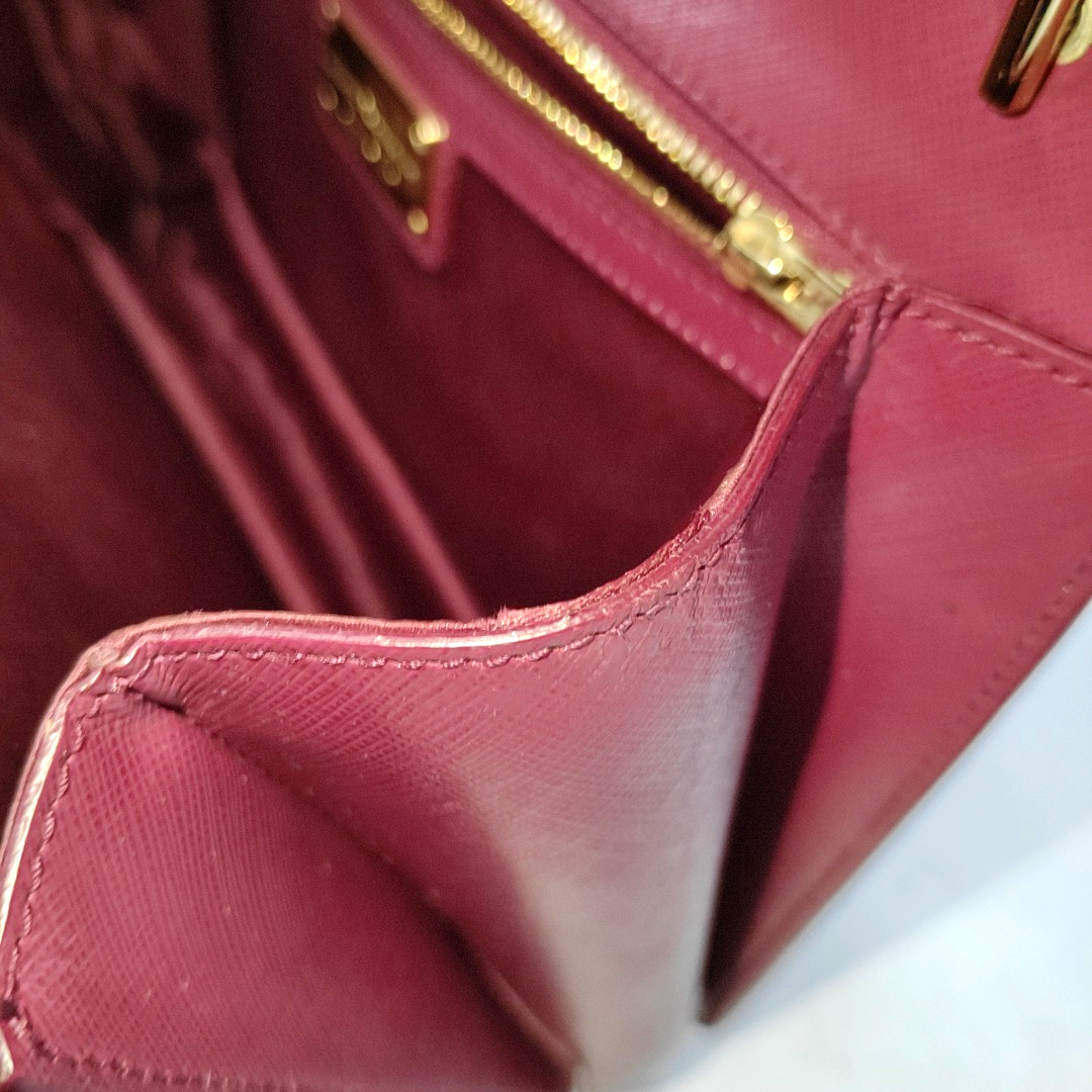 FERRAGAMO Ginny Fuchsia Leather Embossed Single Shoulder Bag Crossbody Golden hardware-(SKU)-14462522