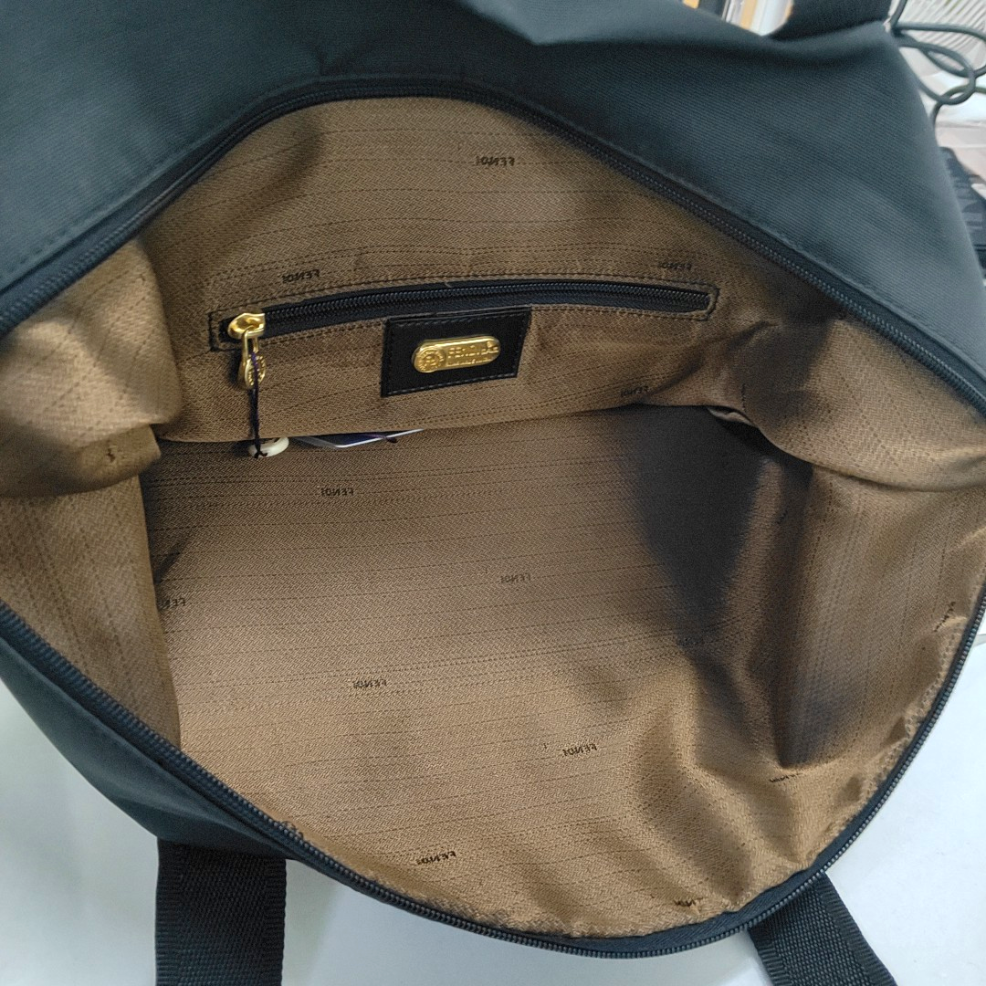 FENDI Black Canvas Shoulder Bag Golden hardware-(SKU)-951945142