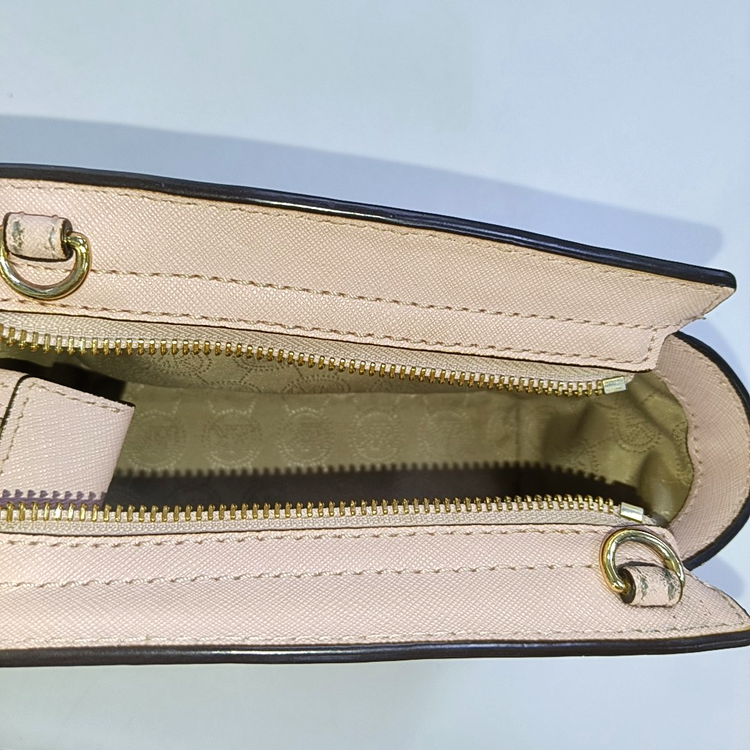 MICHAEL KORS Selma Extra Small Pink Cowhide Embossed Single Shoulder Bag Crossbody Golden hardware Removable shoulder strap-(SKU)-941505944