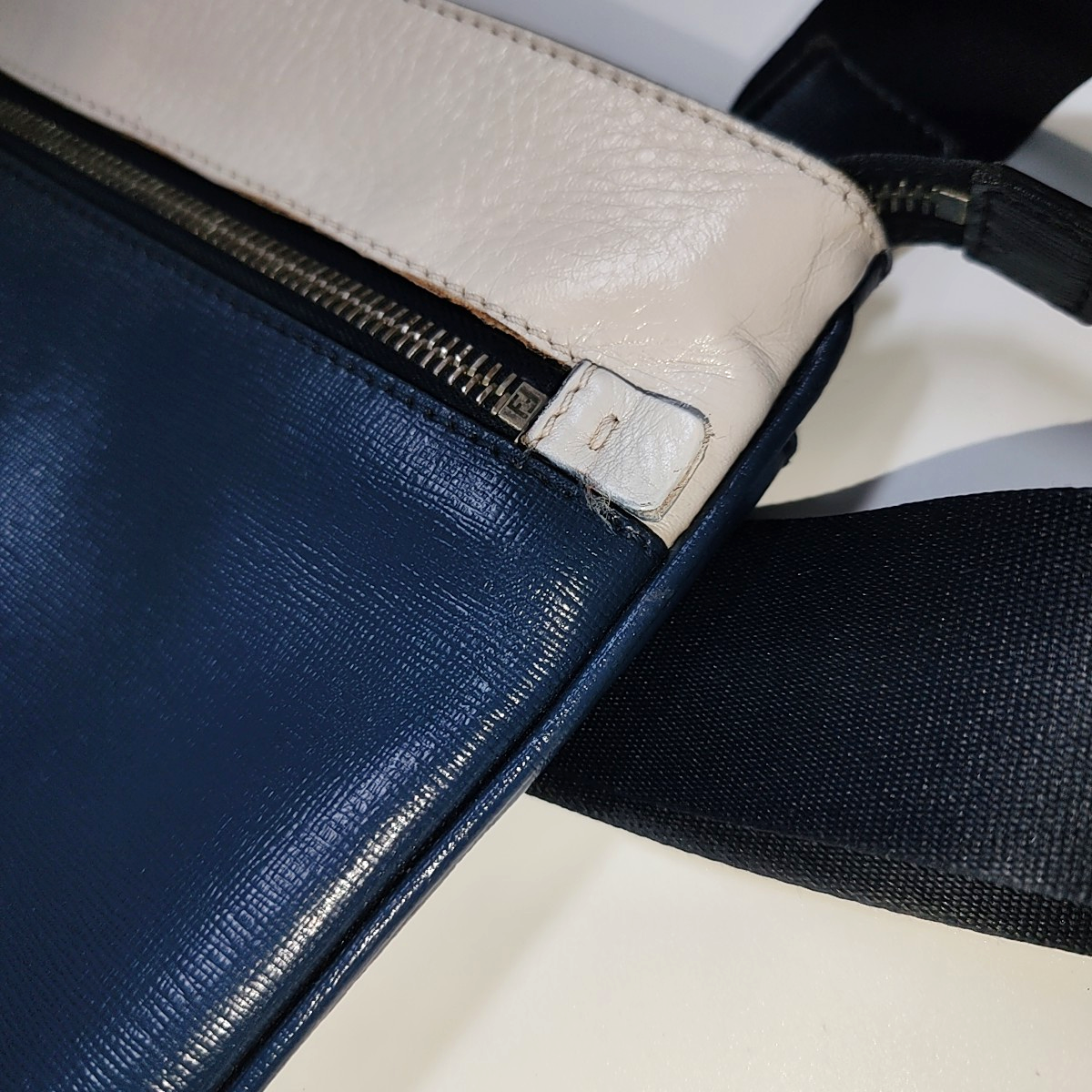 FENDI Dark blue cowhide shoulder bag Silver Hardware-(SKU)-946008239
