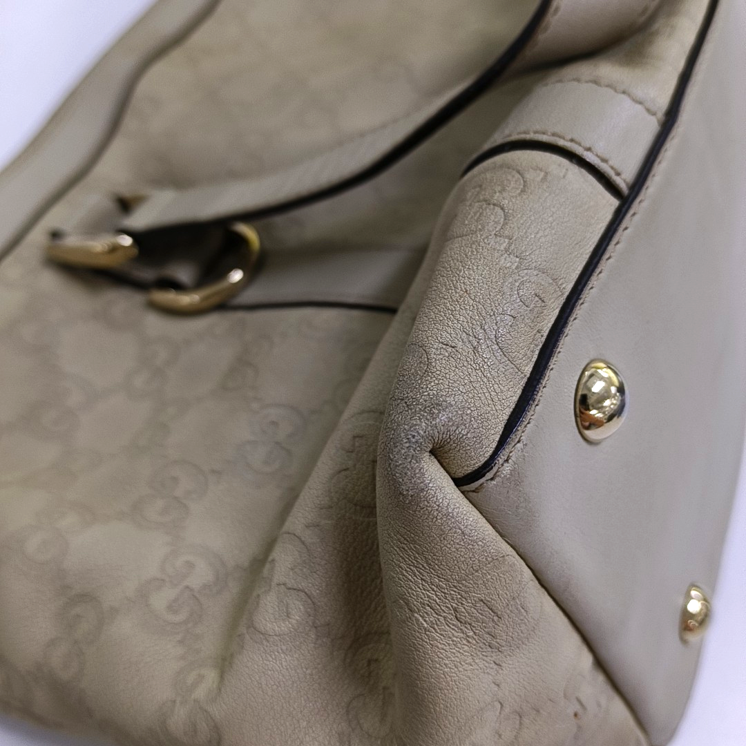 GUCCI Abbey White cowhide 老花压纹 (monogram embossed) shoulder bag/handbag Golden hardware-(SKU)-957784065