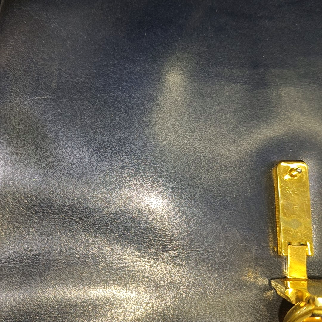 GUCCI Black Leather Single Shoulder Bag Golden hardware-(SKU)-932491490