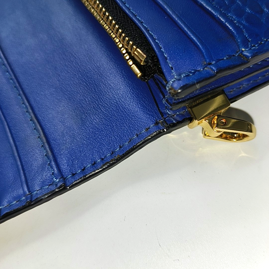 BURBERRY Langley Dark Blue Cow Leather Embossed Wallet Golden hardware-(SKU)-947970843