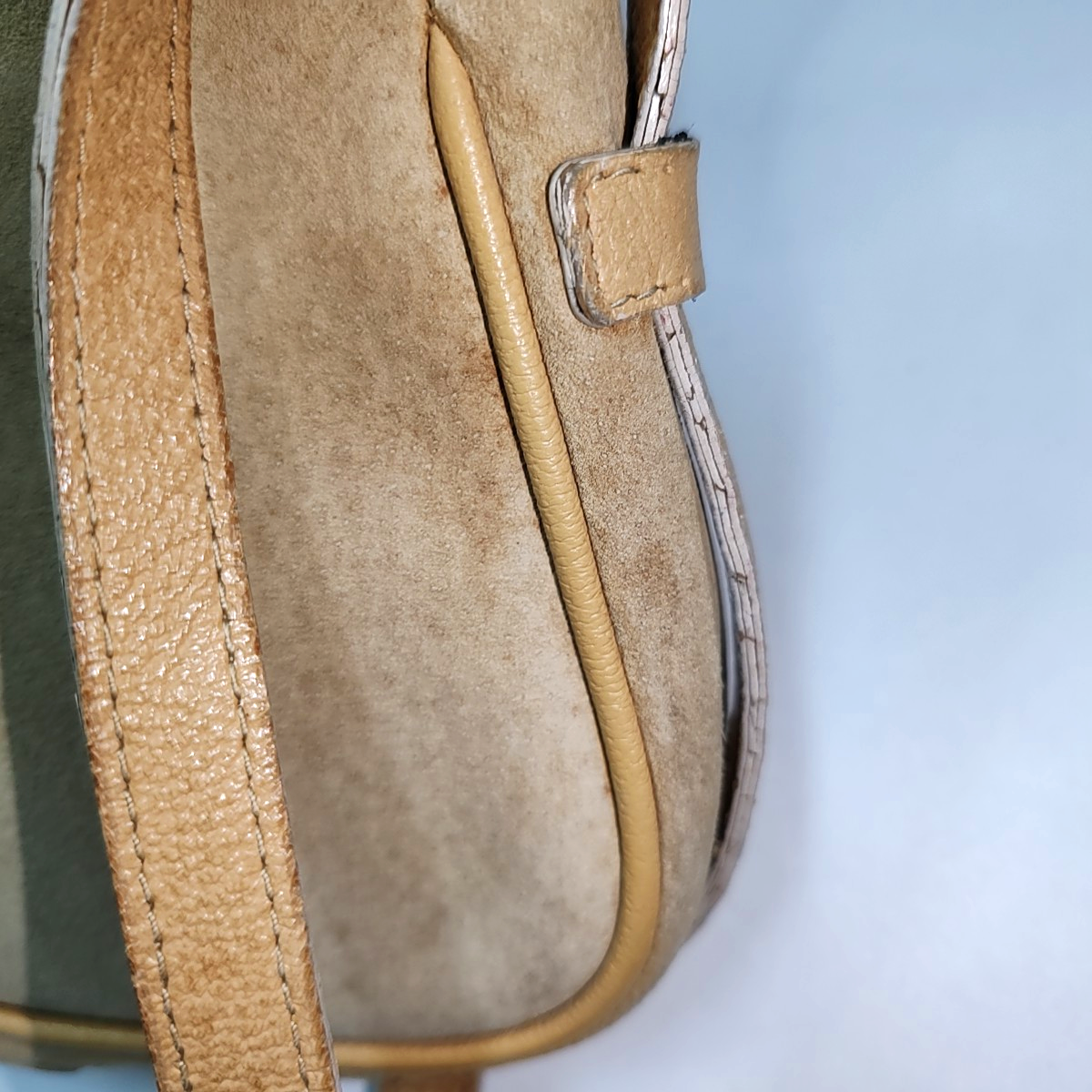 GUCCI Khaki Calf Leather Crossbody Shoulder Bag Golden hardware-(SKU)-935860527