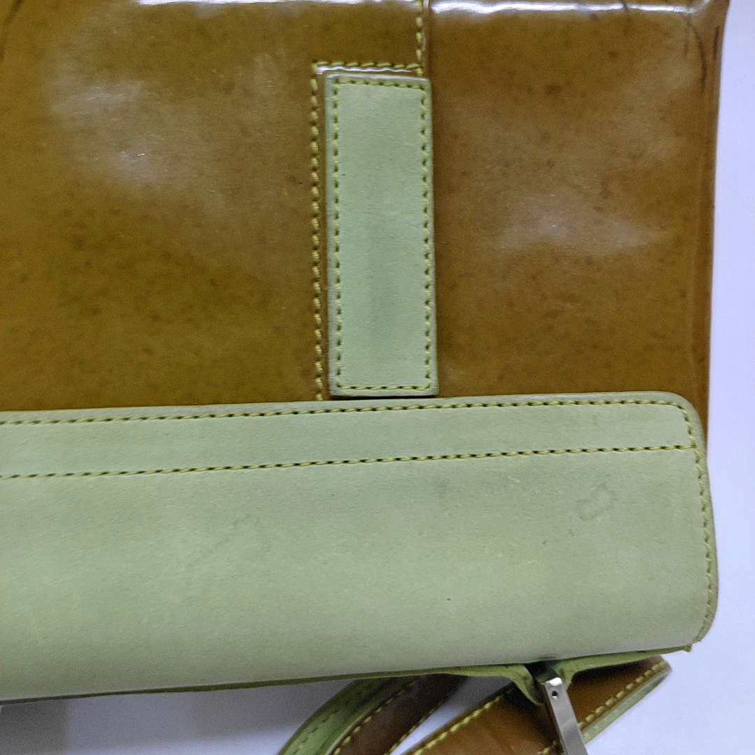 BVLGARI Yellow Green Patent Leather Handbag Single Shoulder Bag Silver Hardware Removable shoulder strap-(SKU)-960012647