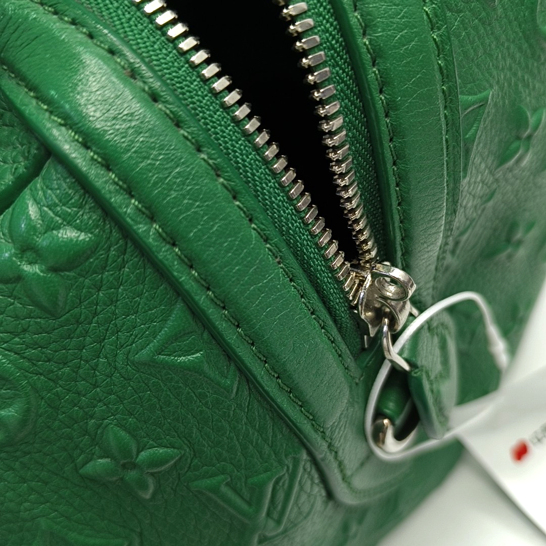 LOUIS VUITTON NEO PAPILLON Green leather monogram embossed Boston bag shoulder bag handbag crossbody bag with silver hardware and removable shoulder strap-(SKU)-950486296