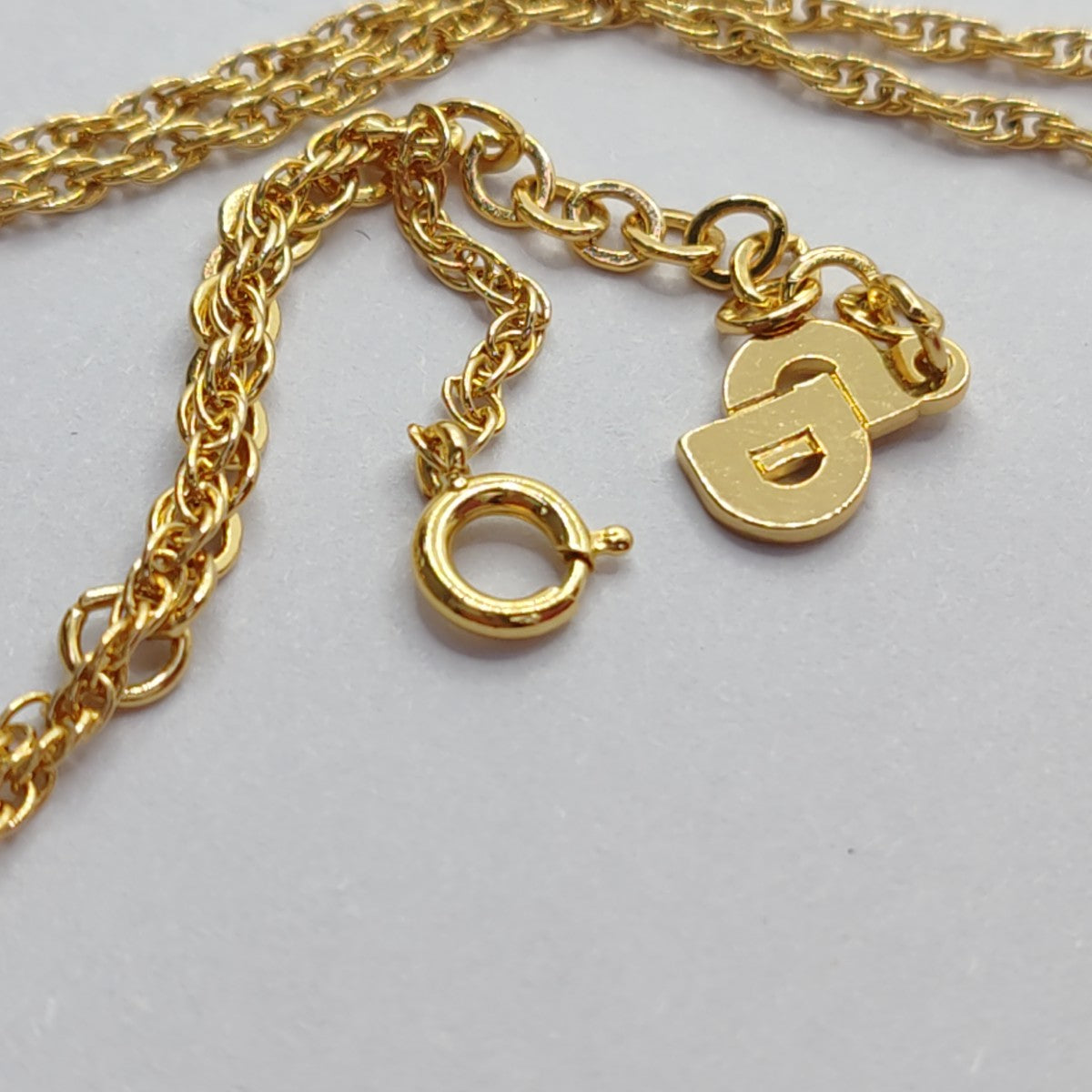 DIOR Twist Round Gold Alloy Artificial Crystal Embedded Necklace Length45cm-(SKU)-942571646