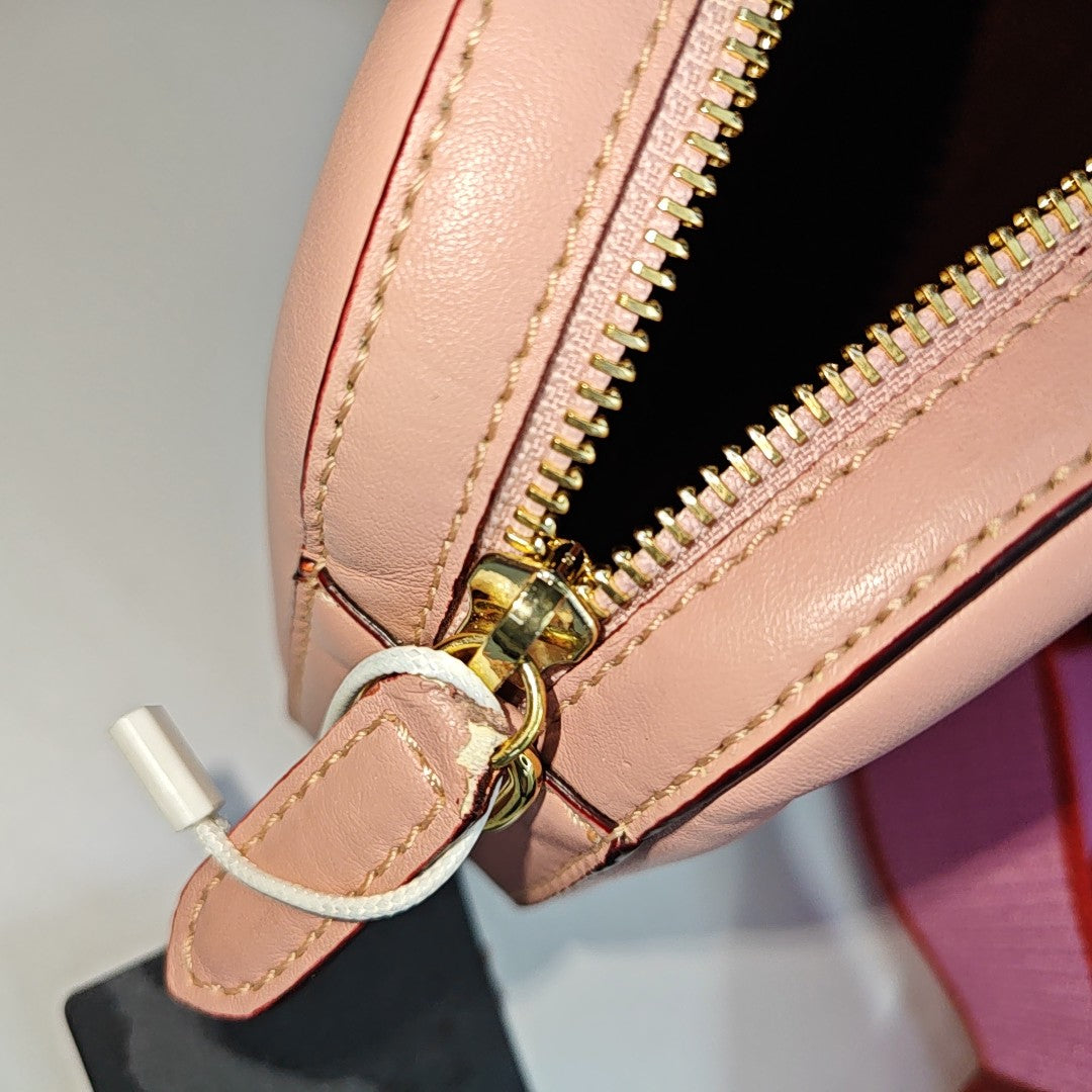 STELLA McCARTNEY Camera Bag Pink Leather Openwork Single Shoulder Bag Golden hardware Removable shoulder strap-(SKU)-940252440