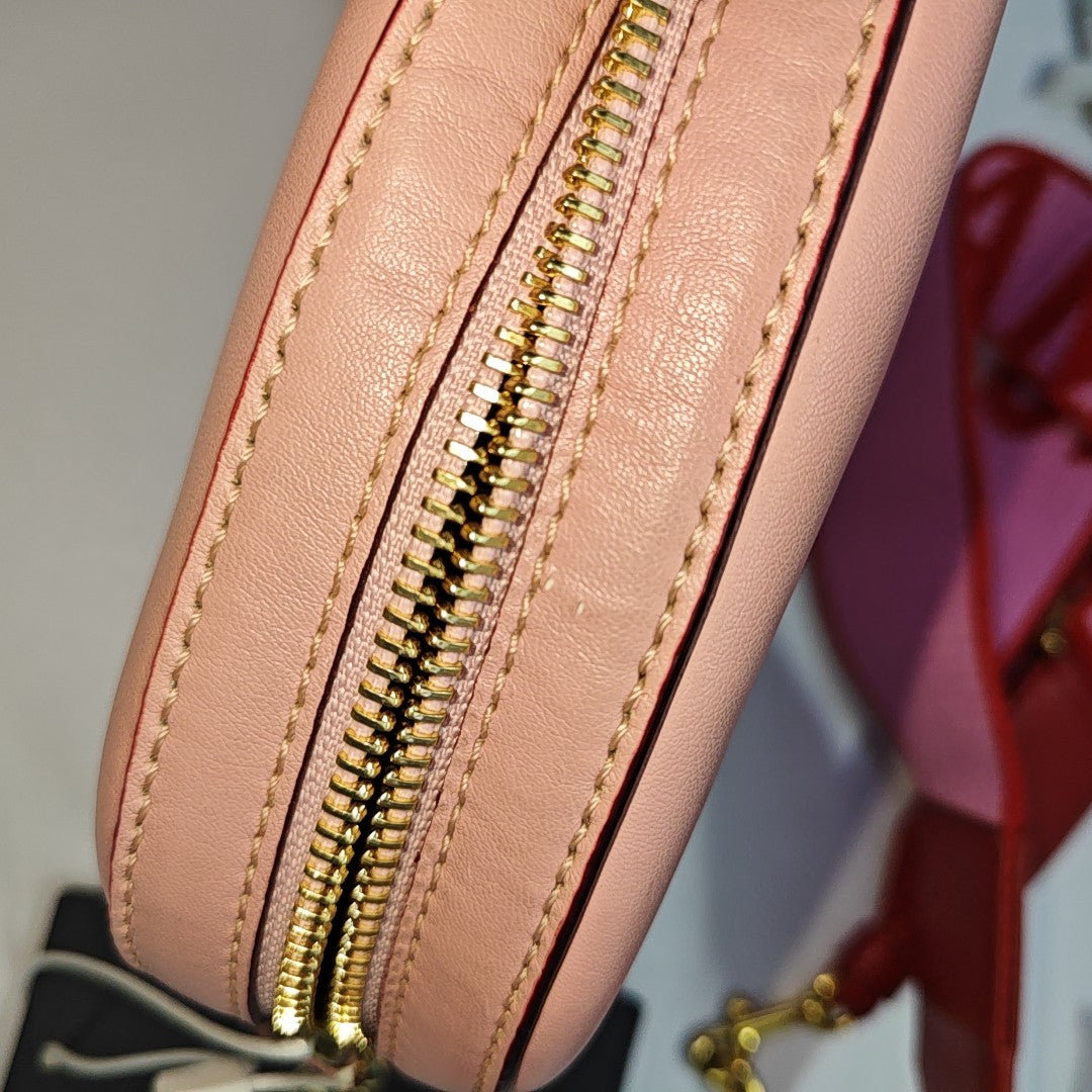 STELLA McCARTNEY Camera Bag Pink Leather Openwork Single Shoulder Bag Golden hardware Removable shoulder strap-(SKU)-940252440