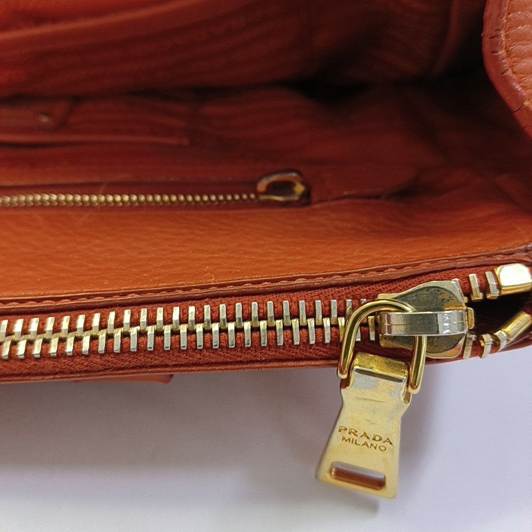 PRADA Tote bag Orange Cowhide Handbag Golden hardware-(SKU)-943907570