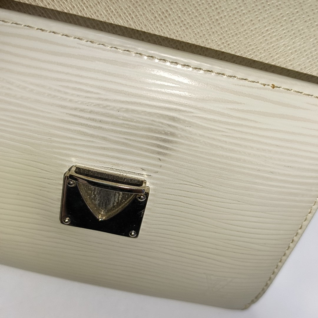 LOUIS VUITTON KOALA 白色EPI牛皮水波纹钱包 Silver Hardware-(SKU)-951270680