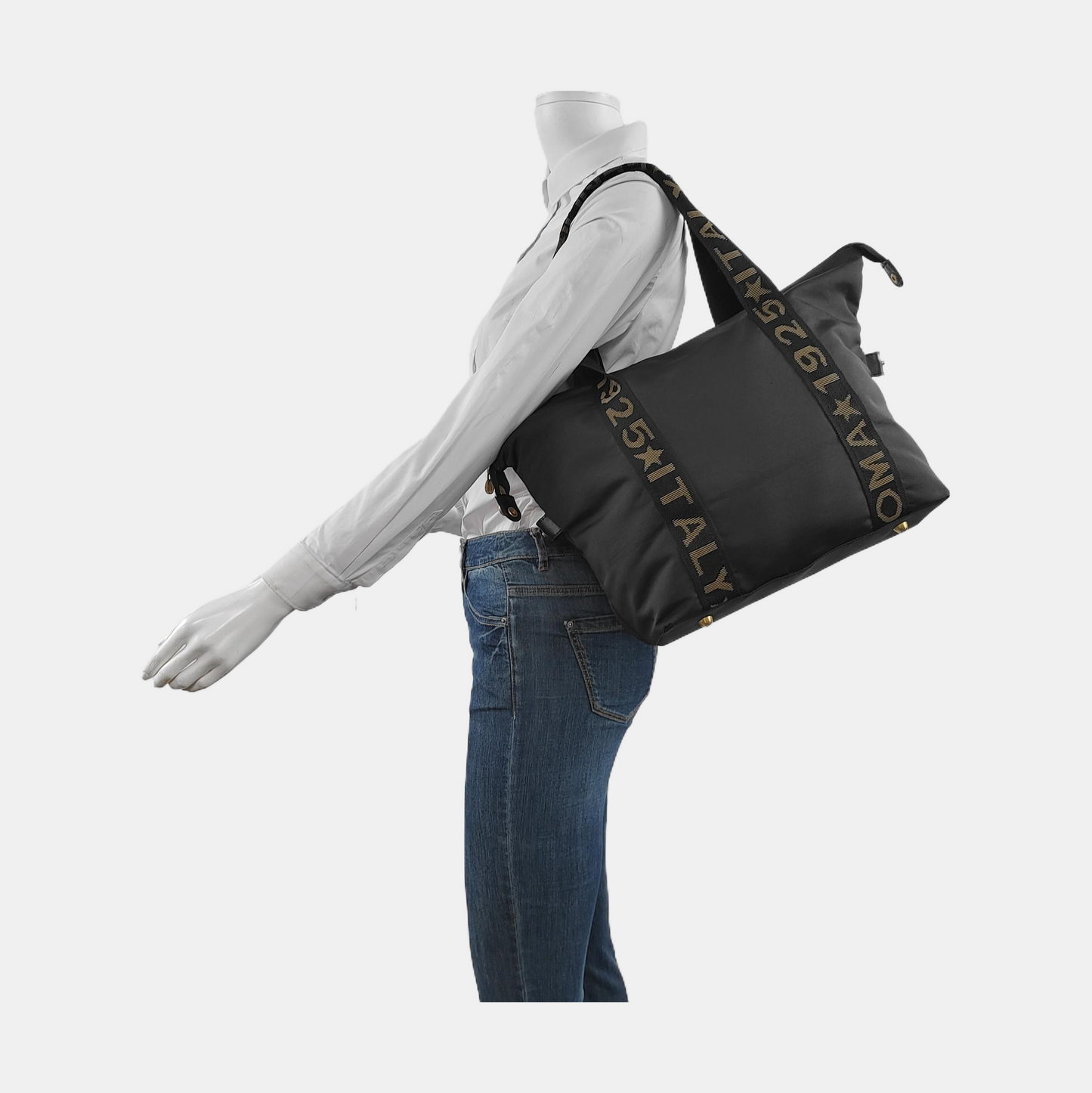 FENDI Black Canvas Shoulder Bag Golden hardware-(SKU)-951945142